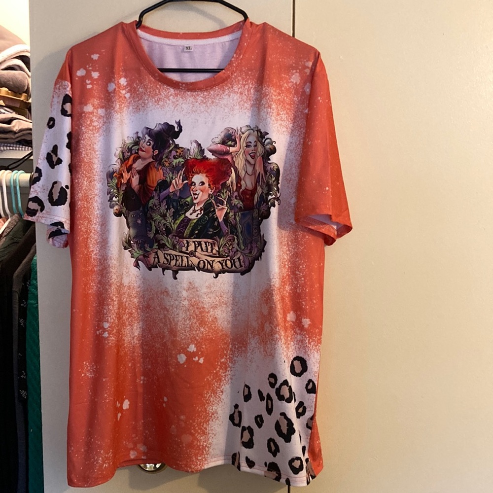 Women’s Tee with Hocus Pocus Graphic.